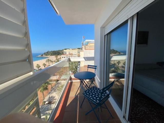 Mediterranean Apartment In Lloret De Mar Next To The Sea Exteriör bild