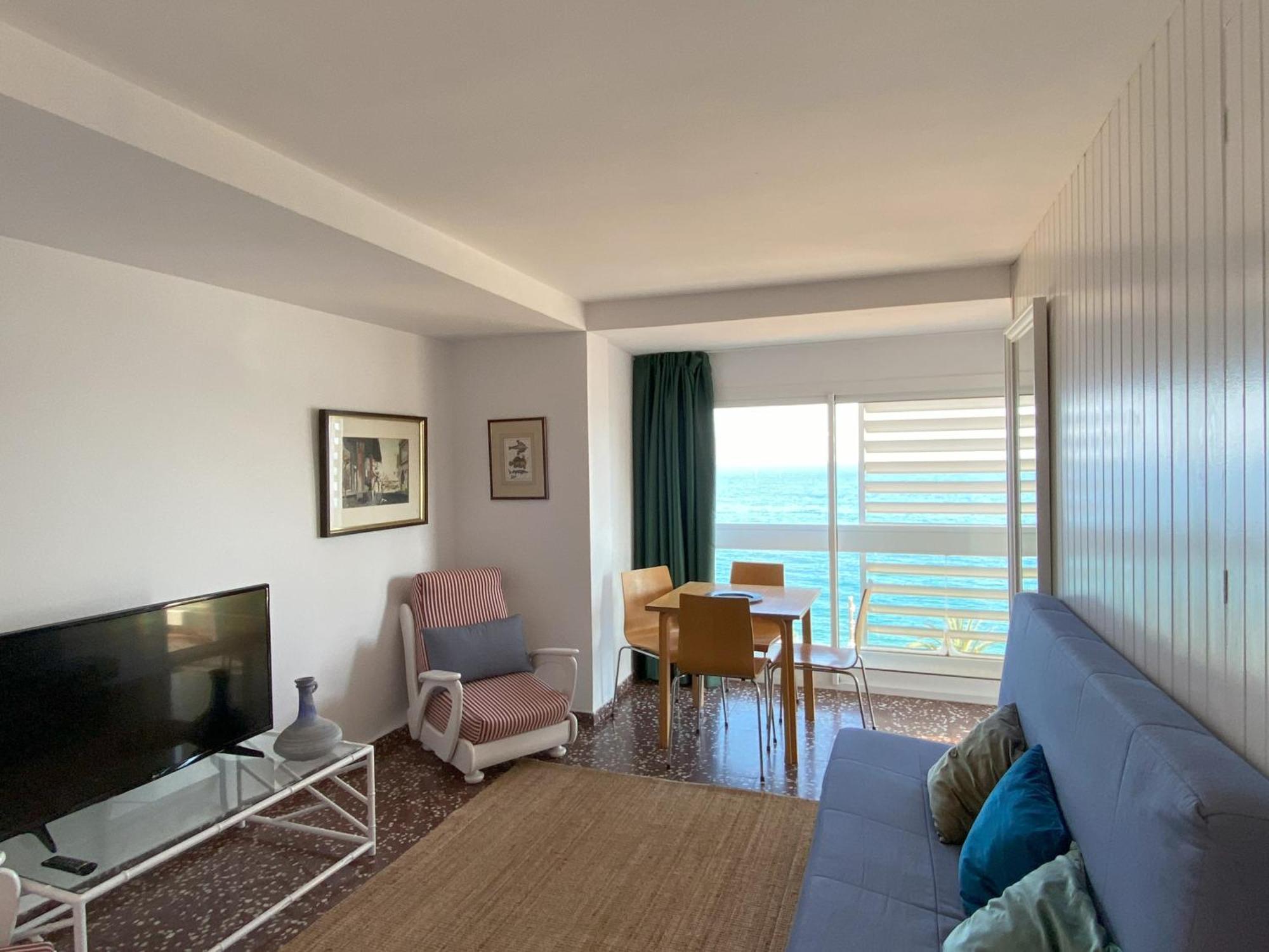 Mediterranean Apartment In Lloret De Mar Next To The Sea Exteriör bild