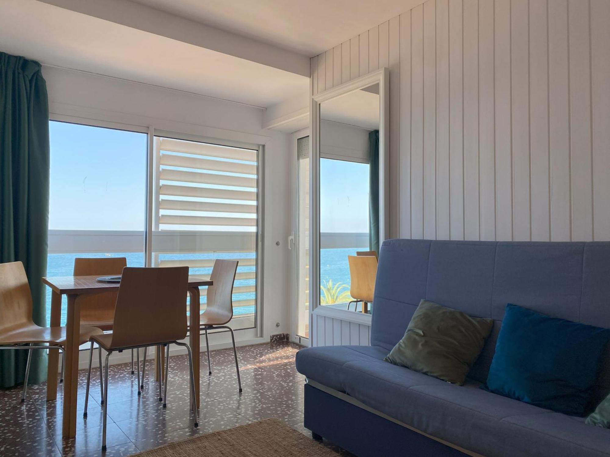 Mediterranean Apartment In Lloret De Mar Next To The Sea Exteriör bild
