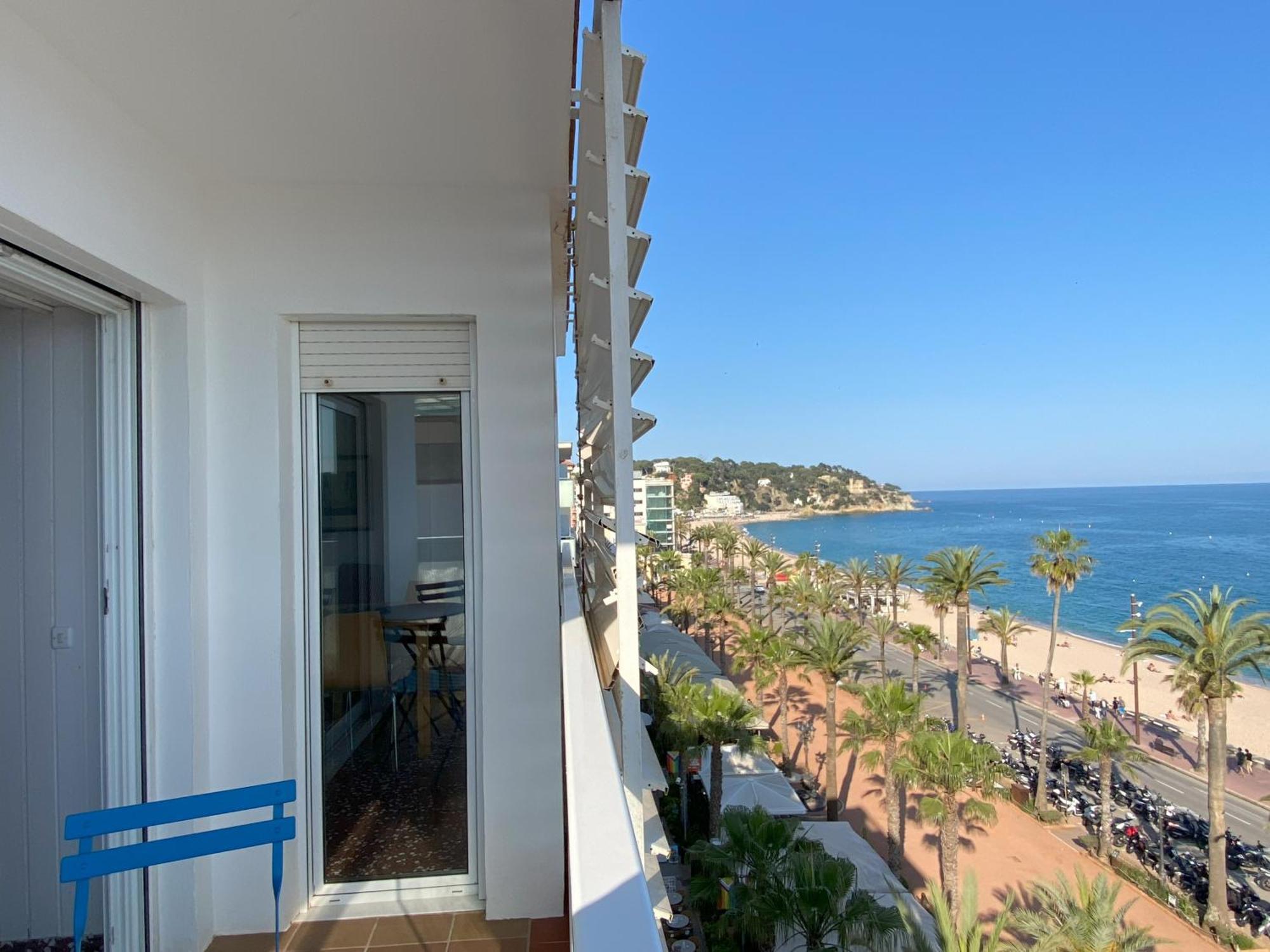 Mediterranean Apartment In Lloret De Mar Next To The Sea Exteriör bild